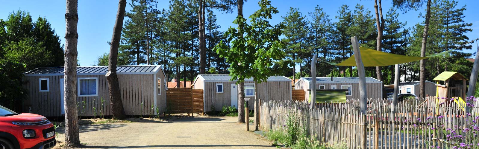 Dorf der Mobilheime auf dem Campingplatz Le Fief in Saint-Brevin in der Loire-Atlantique