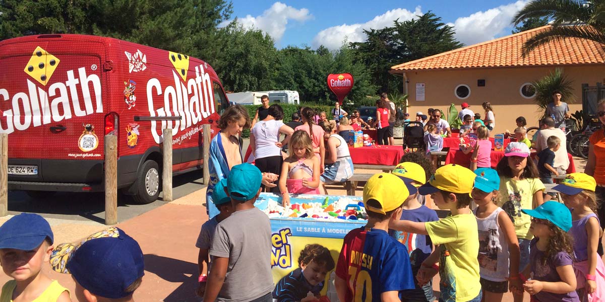 Buitenactiviteiten in de kinderclub op camping Le Fief in Saint-Brevin