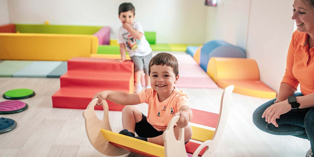 Das Spielzimmer für sehr kleine Kinder auf dem Campingplatz Le Fief