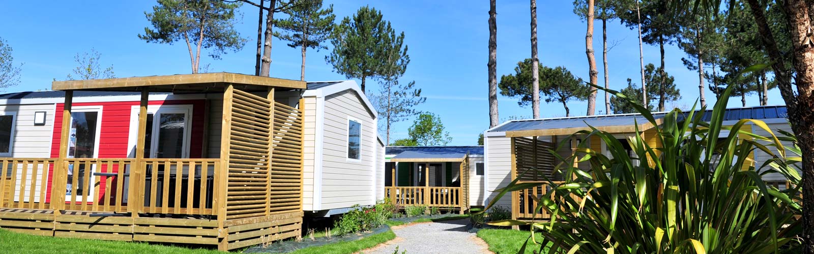 Comfort range mobile home rental at Le Fief campsite in Saint-Brevin