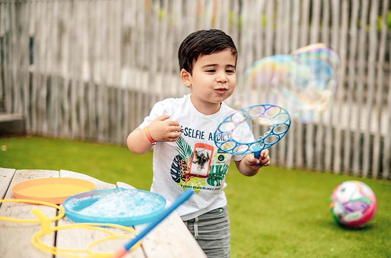 L'air de jeu pour les tout-petits au camping Le Fief en Bretagne sud